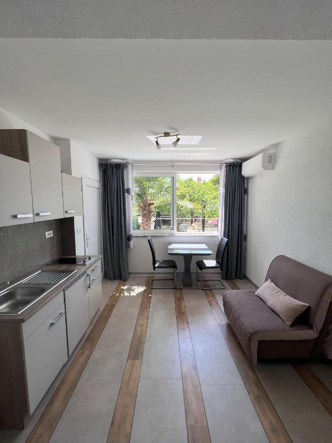 Apartmani Palme Funtana Dış mekan fotoğraf