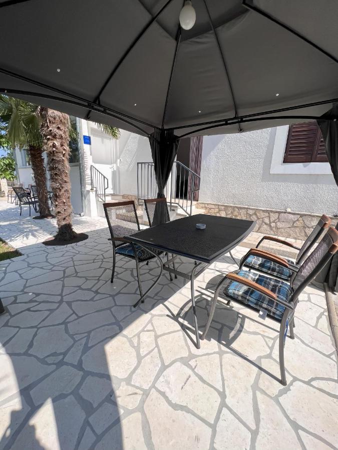 Apartmani Palme Funtana Dış mekan fotoğraf