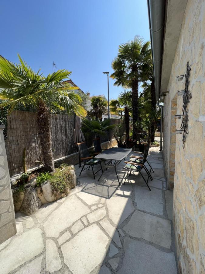Apartmani Palme Funtana Dış mekan fotoğraf