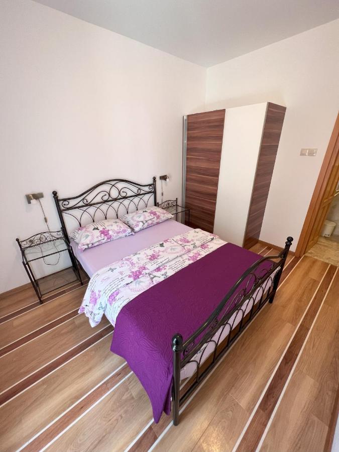 Apartmani Palme Funtana Dış mekan fotoğraf
