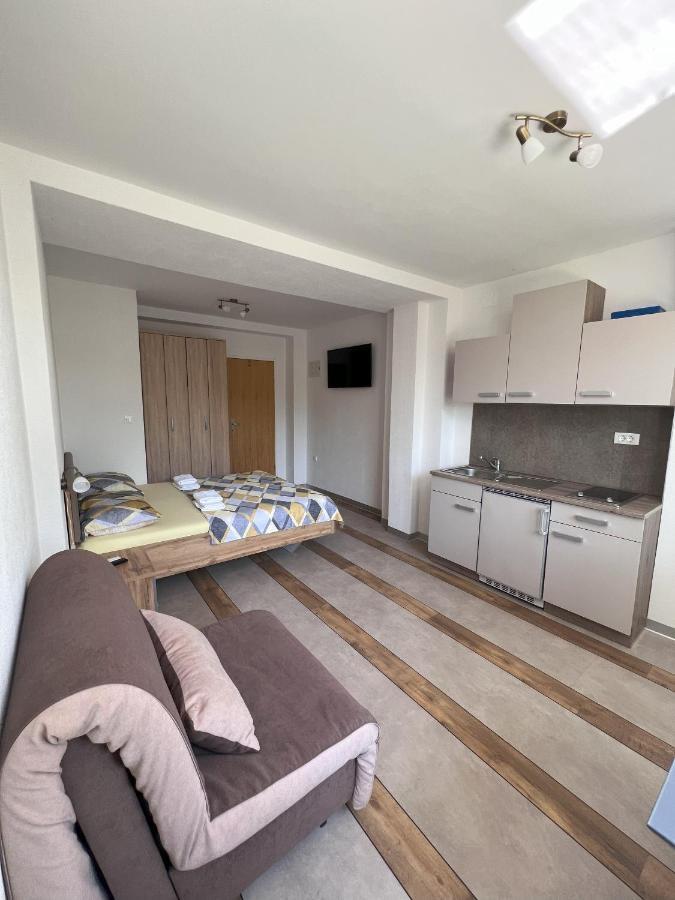 Apartmani Palme Funtana Dış mekan fotoğraf