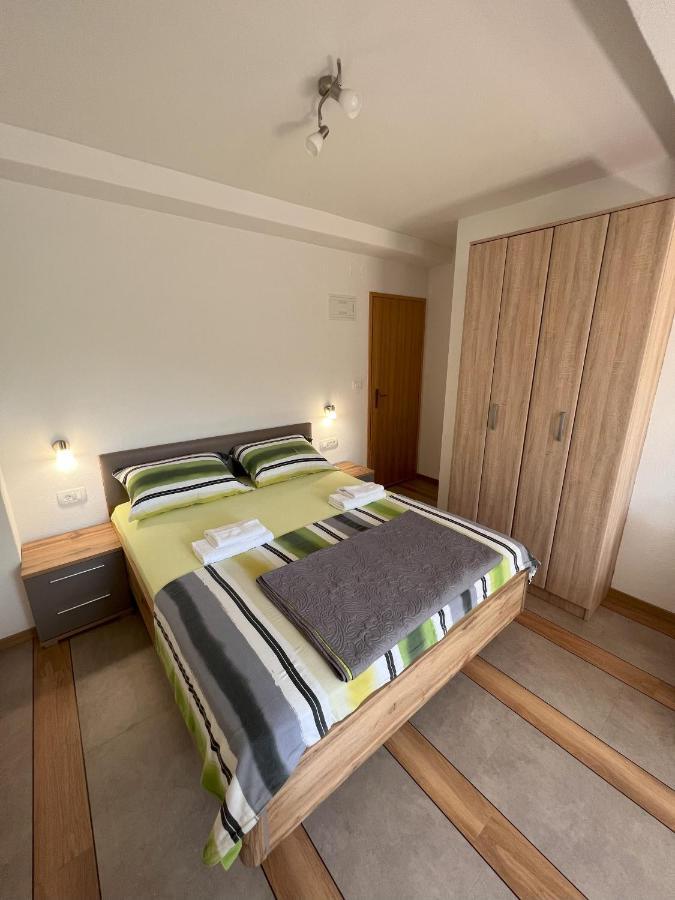 Apartmani Palme Funtana Dış mekan fotoğraf